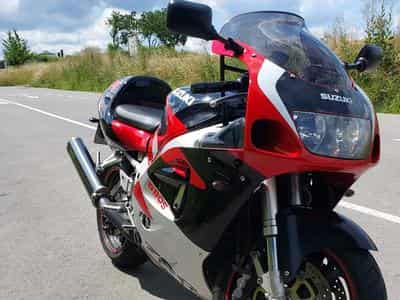 Suzuki GSXR SRAD (1999) - Foto 1