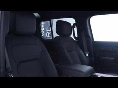 Land-Rover Defender 110 D200 X-Dynamic SE AWD Auto (2026) - Photo 11