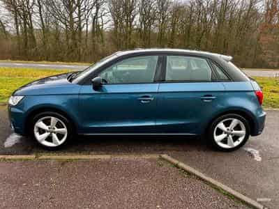 Audi A1 Sportback 1.4 TFSi Sport Design S-Tronic (2017) - Photo 2