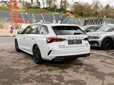 Skoda Octavia Combi 2.0 Tdi RS DSG PANO/CAM/ACC (2023) - Photo 4