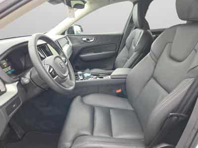 Volvo XC60 B4 Plus Dark / Essence (2024) - Foto 9