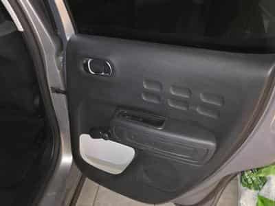 Citroën C3 1.2  Puretech 82  S&S  BVM Highlight (2018) - Foto 9