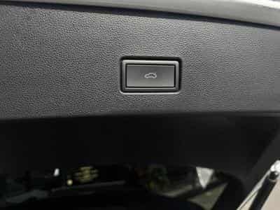 VW Golf R-Line 1.5L 150CV (2021) - Foto 8