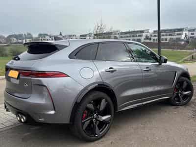 Jaguar F-Pace SVR (2024) - Photo 3