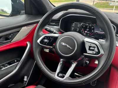 Jaguar F-Pace SVR (2024) - Photo 7