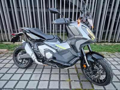 Honda X-ADV Special Edition (2024) - Foto 1