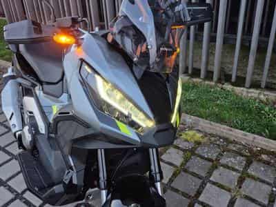 Honda X-ADV Special Edition (2024) - Foto 2