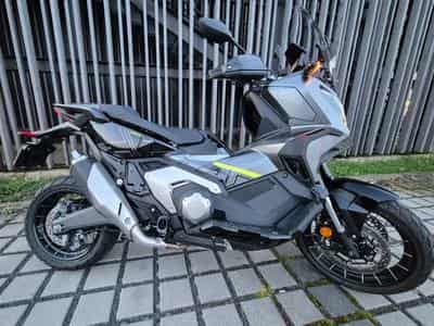 Honda X-ADV Special Edition (2024) - Foto 6