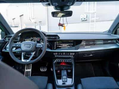 Audi RS3 (2022) - Photo 12