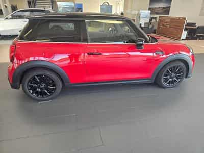 Mini Cooper Cooper 136 (2024) - Photo 2