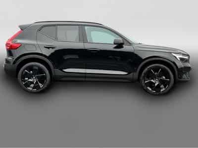 Volvo XC40 (2025) - Photo 2