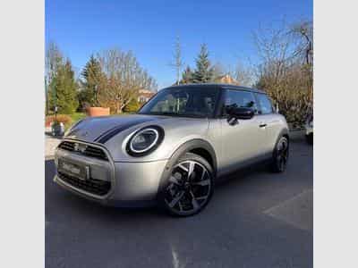 Mini Cooper Mini 3p 156 Favoured (2024) - Photo 1