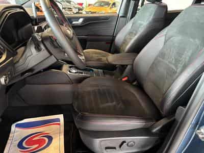 Ford Kuga ST-Line (2021) - Photo 15