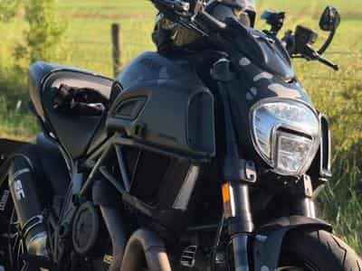 Ducati Diavel 1200 Dark (2018) - Photo 1