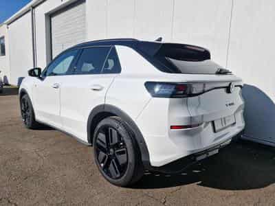 VW T-Roc R-Line 1.5 eTSI 150PS (2026) - Photo 2