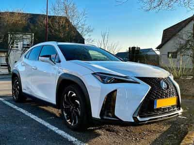 Lexus UX F SPORT Line Plus E-Four (2019) - Photo 1