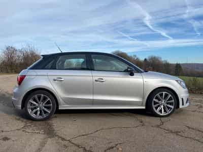 Audi A1 1.4 TFSI Attraction Sportback (2013) - Photo 1