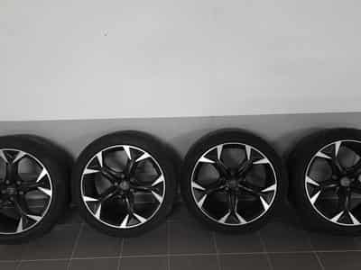 Felgen und Reifen – 19 - Foto 1