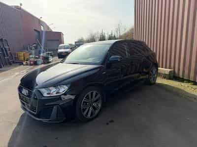 Audi A1 Audi A1 25 TFSI 95CH S-Line Ext S-Tronic Sportbach (2020) - Photo 2