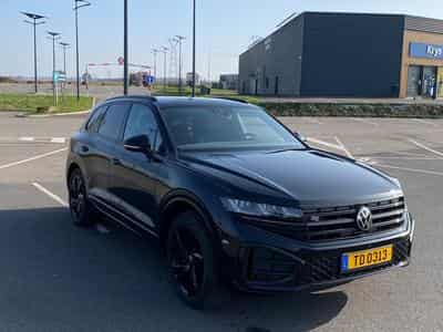 VW Touareg R-LINE (2025) - Photo 1