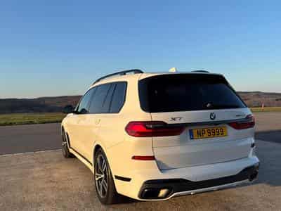 BMW X7 xDrive 40d M-Sport (2022) - Foto 5