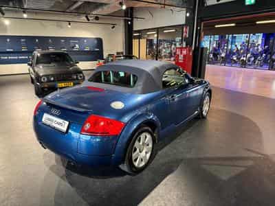 Audi TT 1.8 Roadster (2004) - Foto 8