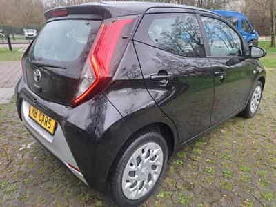 Toyota Aygo 1.0 VVT-i AUTOMATIQUE (2022) - Photo 3
