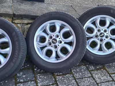 Felgen und Reifen – 16 - Foto 1