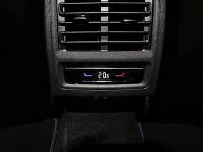 VW Golf 8 R 4MOTION 2.0L 320CV (2022) - Foto 9