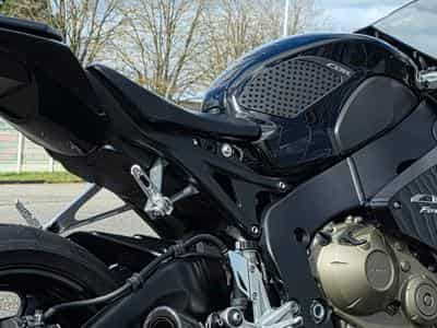 Honda CBR CBR RR FIREBLADE 1000 (2008) - Photo 3