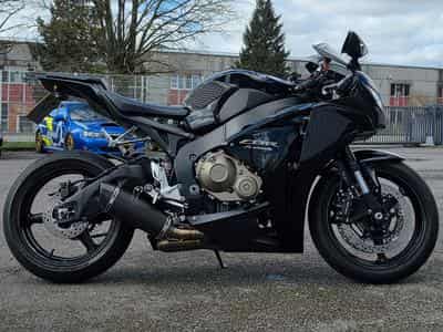 Honda CBR CBR RR FIREBLADE 1000 (2008) - Photo 6