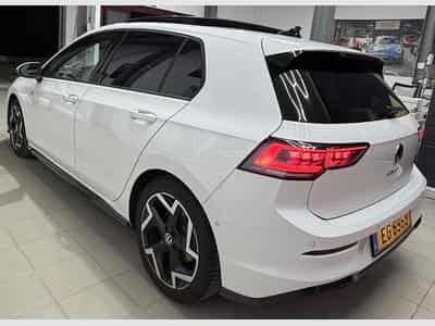 VW Golf R LINE 2L 150 PS (2025) - Photo 4