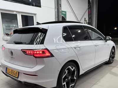 VW Golf R LINE 2L 150 PS (2025) - Photo 6