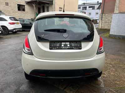 Lancia Ypsilon 1.3 JTD 95CV 5 PORTES 1 MAIN 74.000KM (2011) - Photo 5