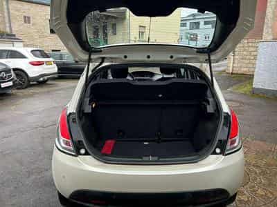 Lancia Ypsilon 1.3 JTD 95CV 5 PORTES 1 MAIN 74.000KM (2011) - Photo 6