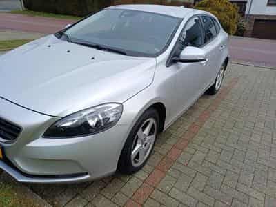 Volvo V40 D2 Kinetic (2016) - Photo 1