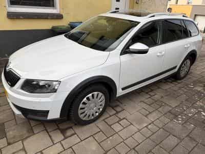 Skoda Octavia Scout 4X4 2.0 TDI 184PS (2016) - Photo 1