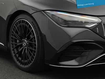 Mercedes EQE 4MATIC (22,1kWh/100 km WLTP) (2022) - Photo 9