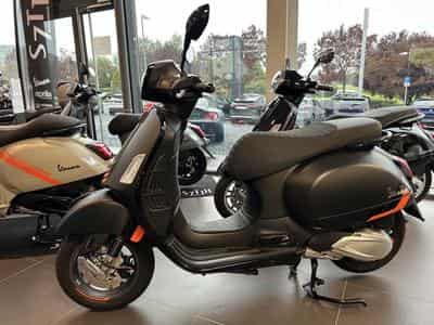 Vespa GTS Super Sport (2024) - Foto 1