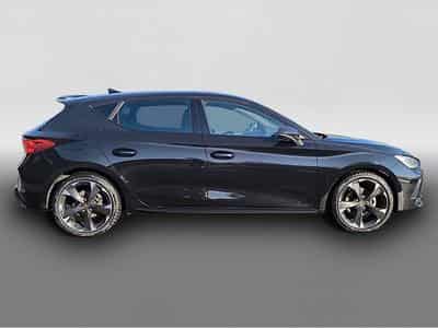 Cupra Leon (2025) - Photo 8