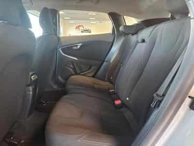 Volvo V40 Kinetic (2013) - Photo 12