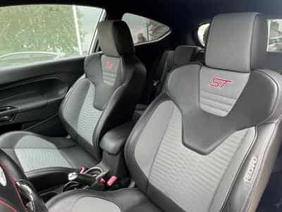 Ford Fiesta Fiesta ST 180 (2016) - Photo 6