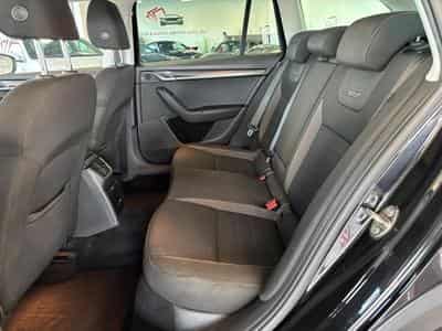 Skoda Octavia Scout 4x4 (2019) - Photo 12