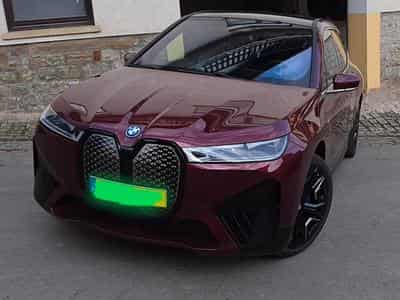 BMW iX Xdrive 50 (2022) - Photo 1