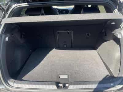 VW Golf R (2024) - Foto 10