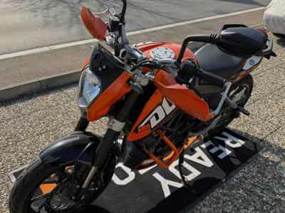 KTM Duke 125 Duke (2015) - Foto 4