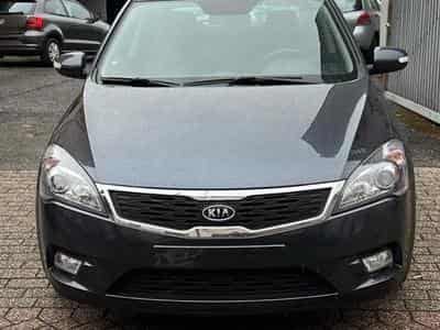 Kia Ceed (2012) - Photo 1