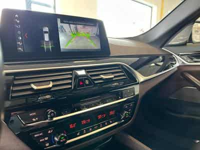 BMW 540 d xDrive M Sport (2018) - Photo 9