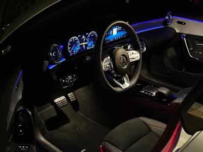 Mercedes CLA 250 AMG Line (2023) - Foto 9