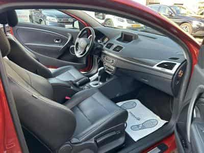 Renault Megane COUPE 2.0 ESSENCE 140CV AUTOMATIQUE (2010) - Photo 12